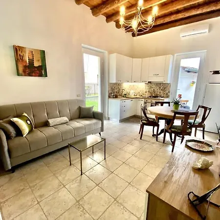 Apartment Zona Fiera A 10 Minuti Dal Centro Con Parcheggio